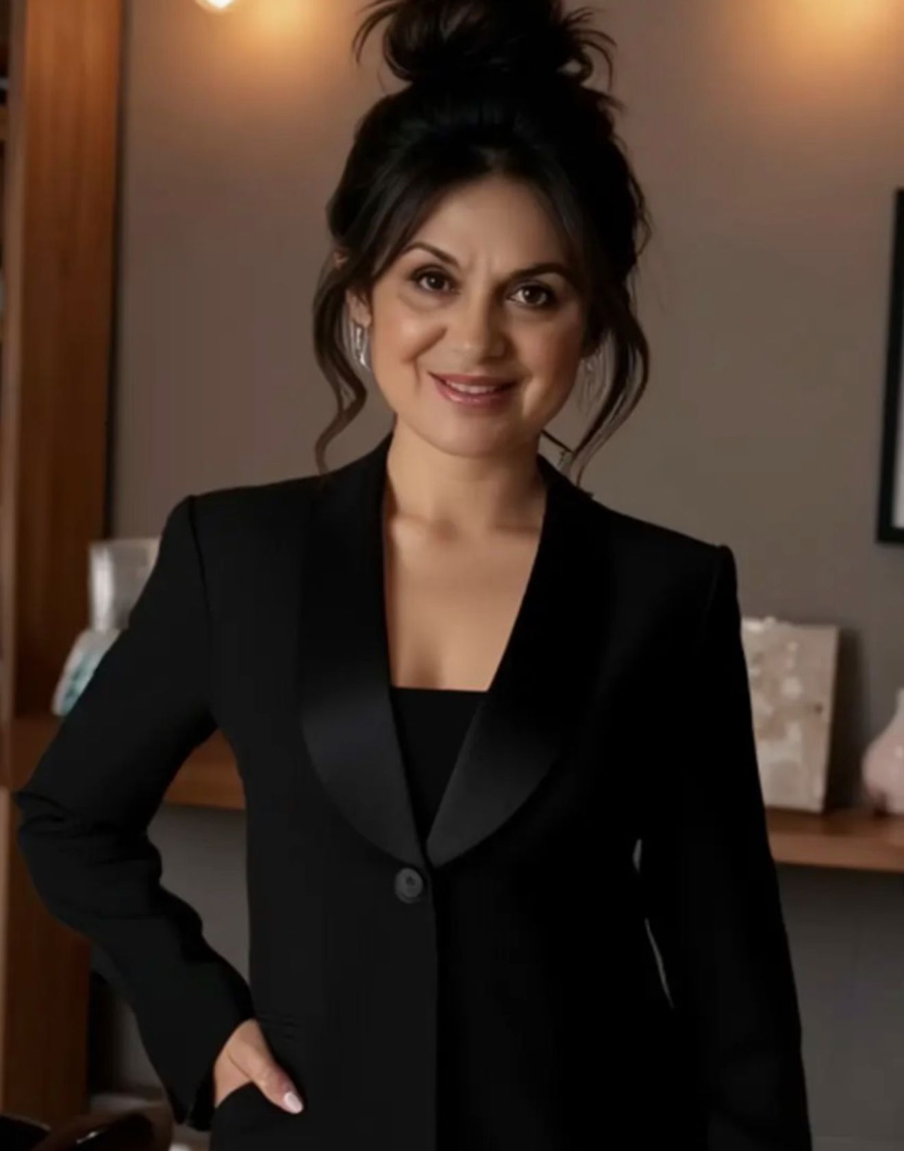 A woman in a suit.