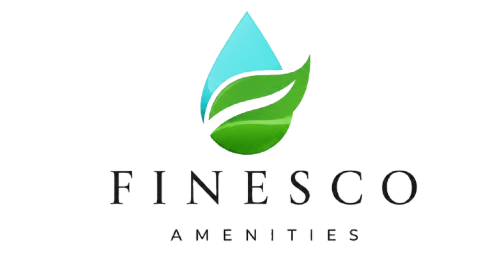 Logotipo de Finesco Amenities con un icono de gota en forma de hoja azul y verde sobre un fondo blanco.