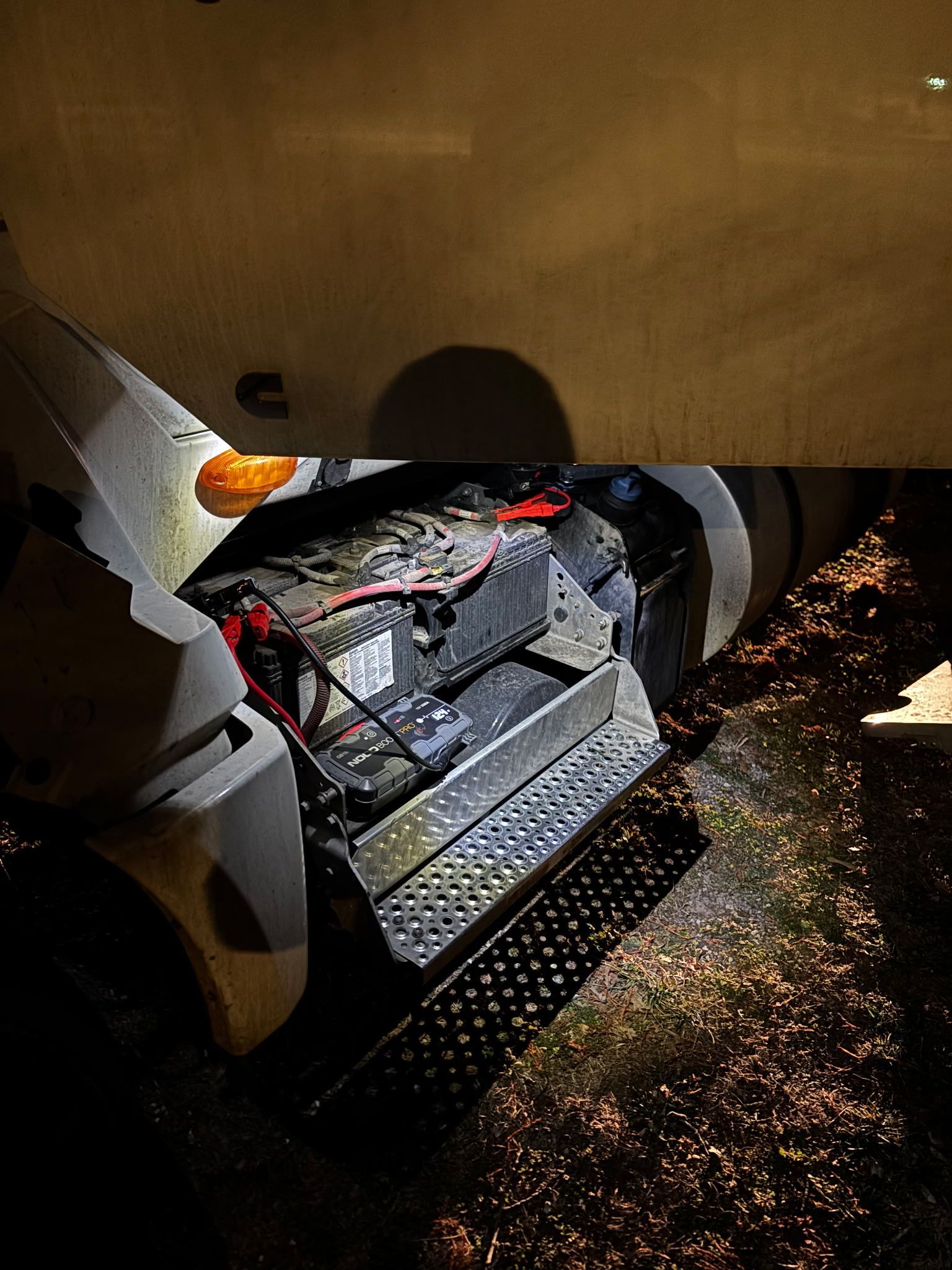 Semi jump start service in Sangamon County IL