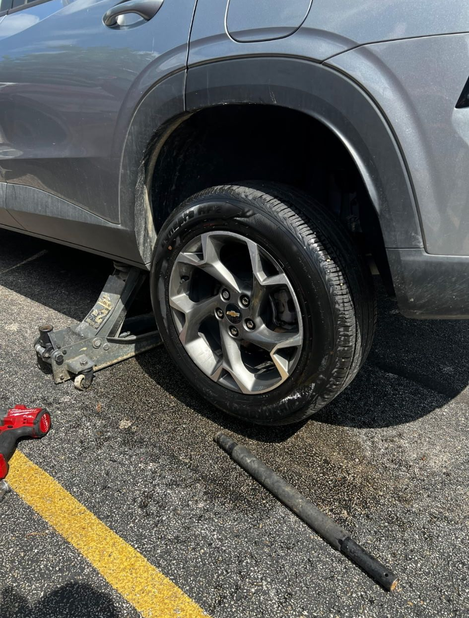 Roadside tire change service in Sangamon County IL