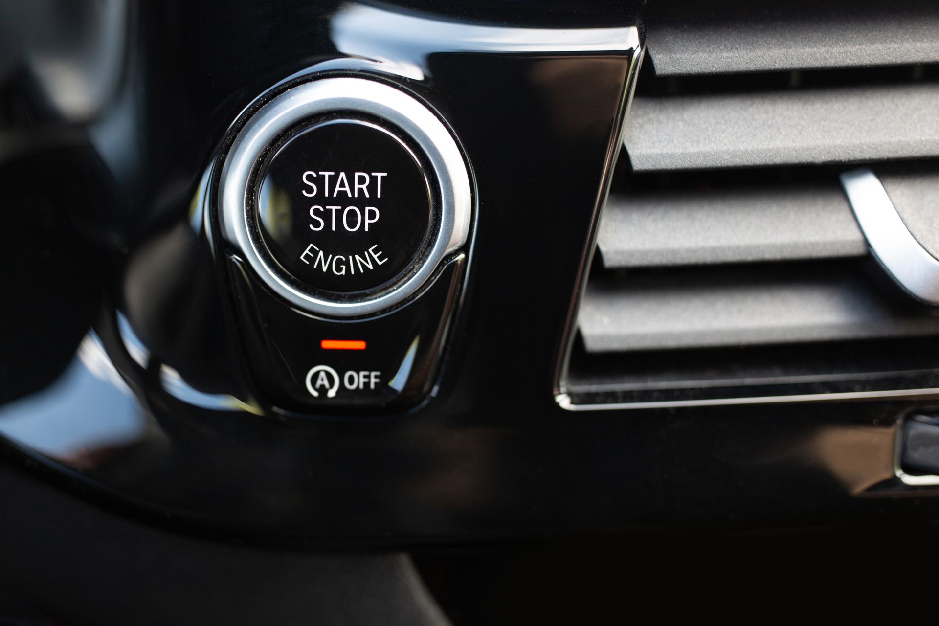 Pros and Cons of Auto Start-Stop Engine Feature | Gearhead Autoworks Maize, KS