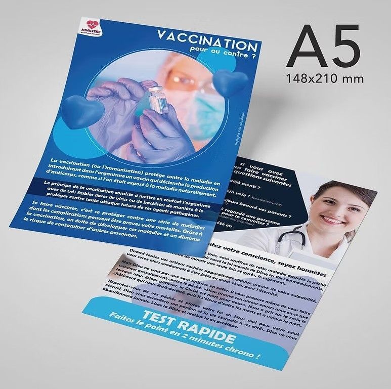 Un dépliant sur lequel il est écrit vaccination