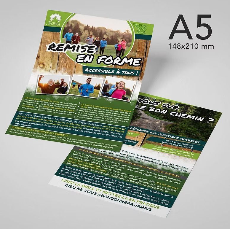 Dépliant A5 avec une photo d'un groupe de personnes dessus