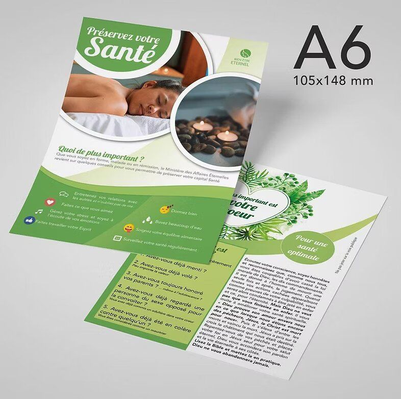 Un dépliant pour un spa avec une femme allongée sur un lit