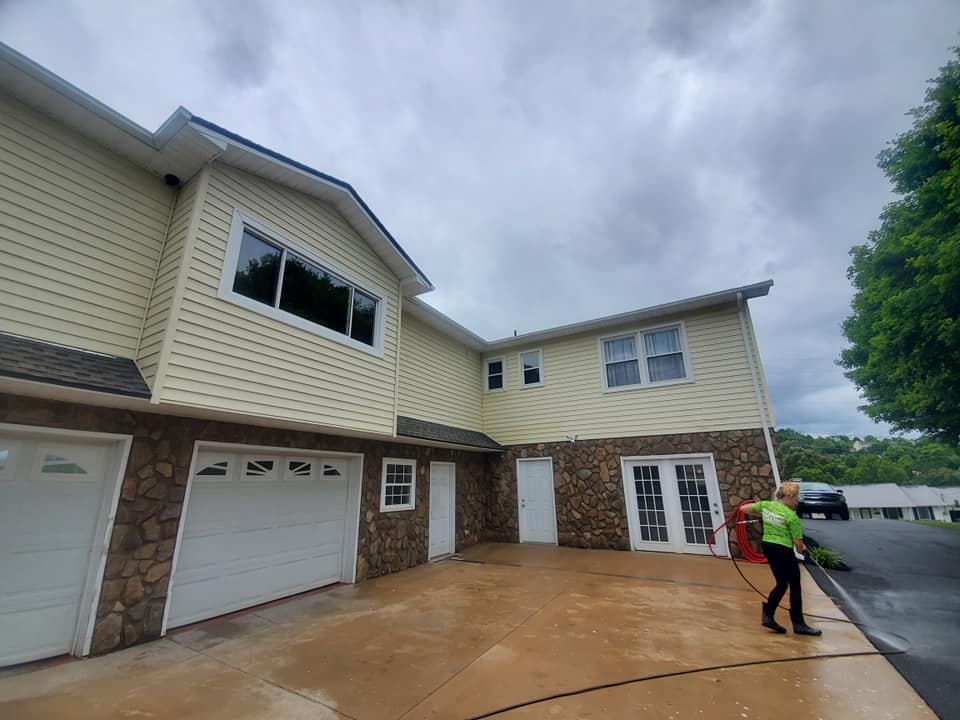 Clean House — Kingsport, TN — C&E Cleaning Services