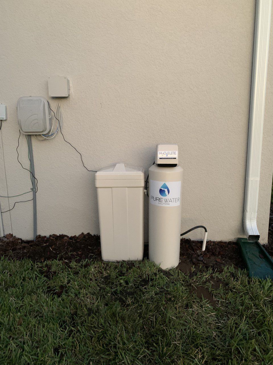 H2O Elite Filtration System Placed Outside — Orlando, FL — Florida Pure Water Solutions