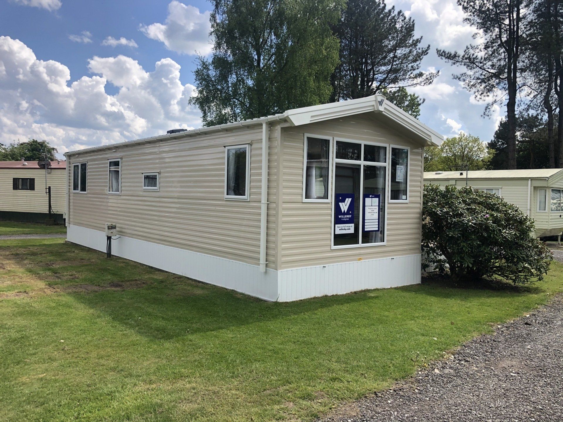 Caravan Holiday Homes for Sale Pinegroves Country Park