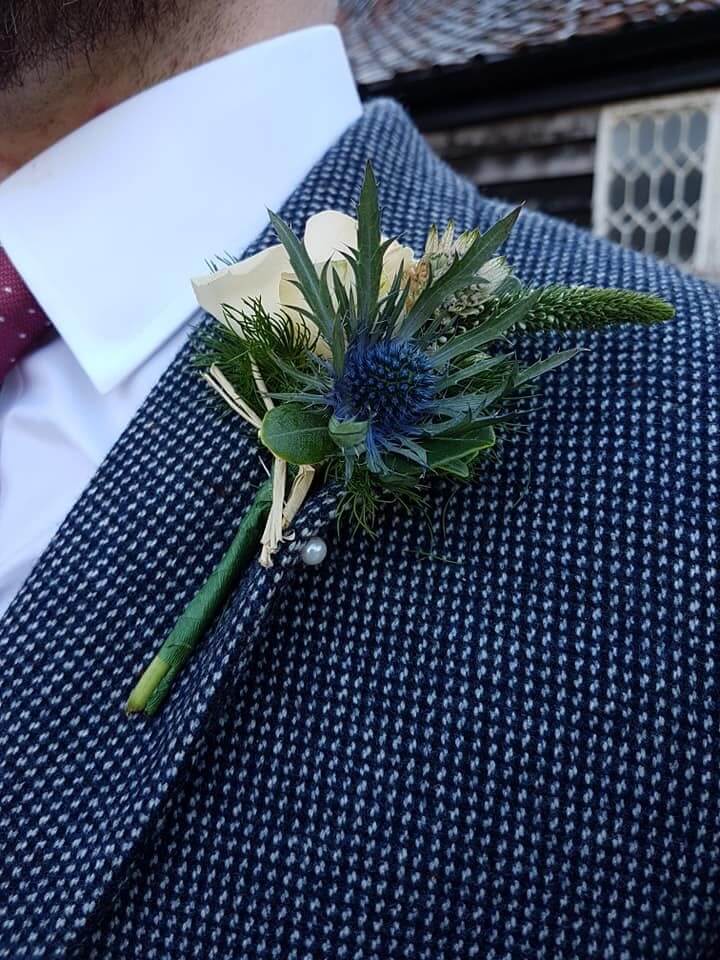 buttonholes and corsages