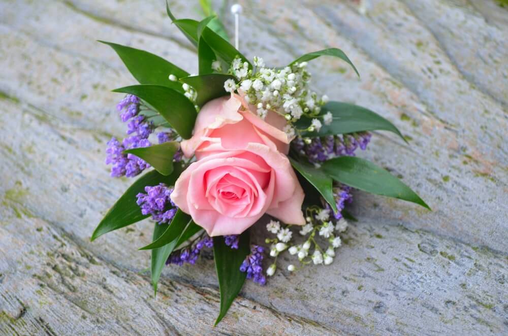 Elisabeth Bemment Floral Design -Button Holes & Corsages