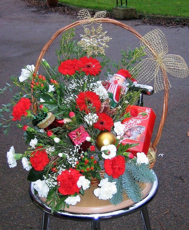 Elisabeth Bemment Floral Design  - Christmas  Flowers