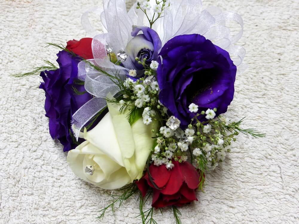 Elisabeth Bemment Floral Design -Button Holes & Corsages