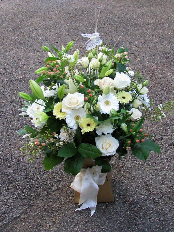 Elisabeth Bemment Floral Design  - Christmas  Flowers