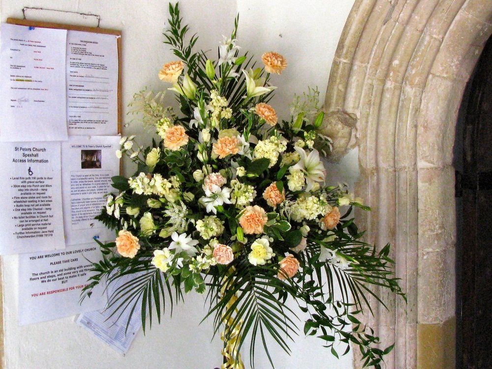 Elisabeth Bemment Floral Design - Reception Flowers