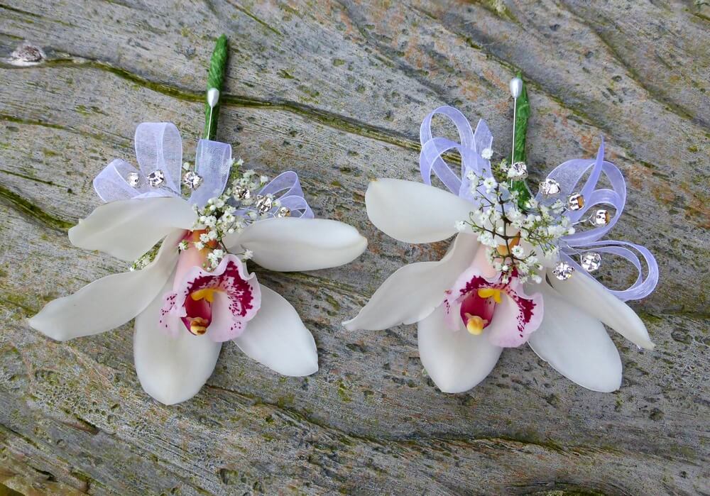 Elisabeth Bemment Floral Design -Button Holes & Corsages