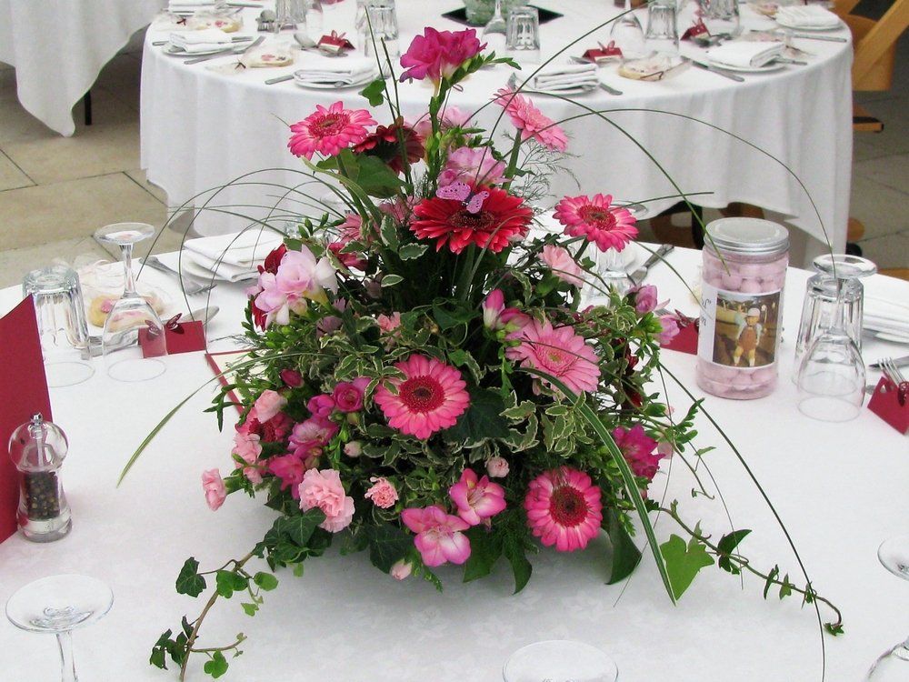 Elisabeth Bemment Floral Design - Reception Flowers