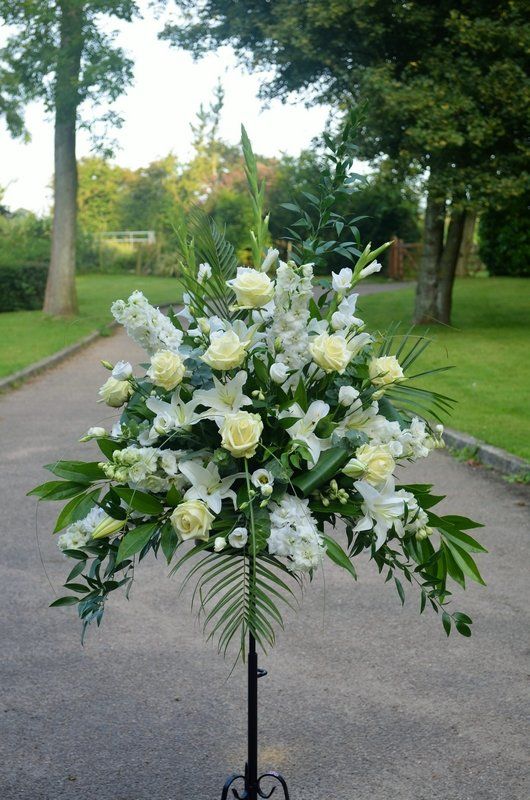 Elisabeth Bemment Floral Design - Reception Flowers