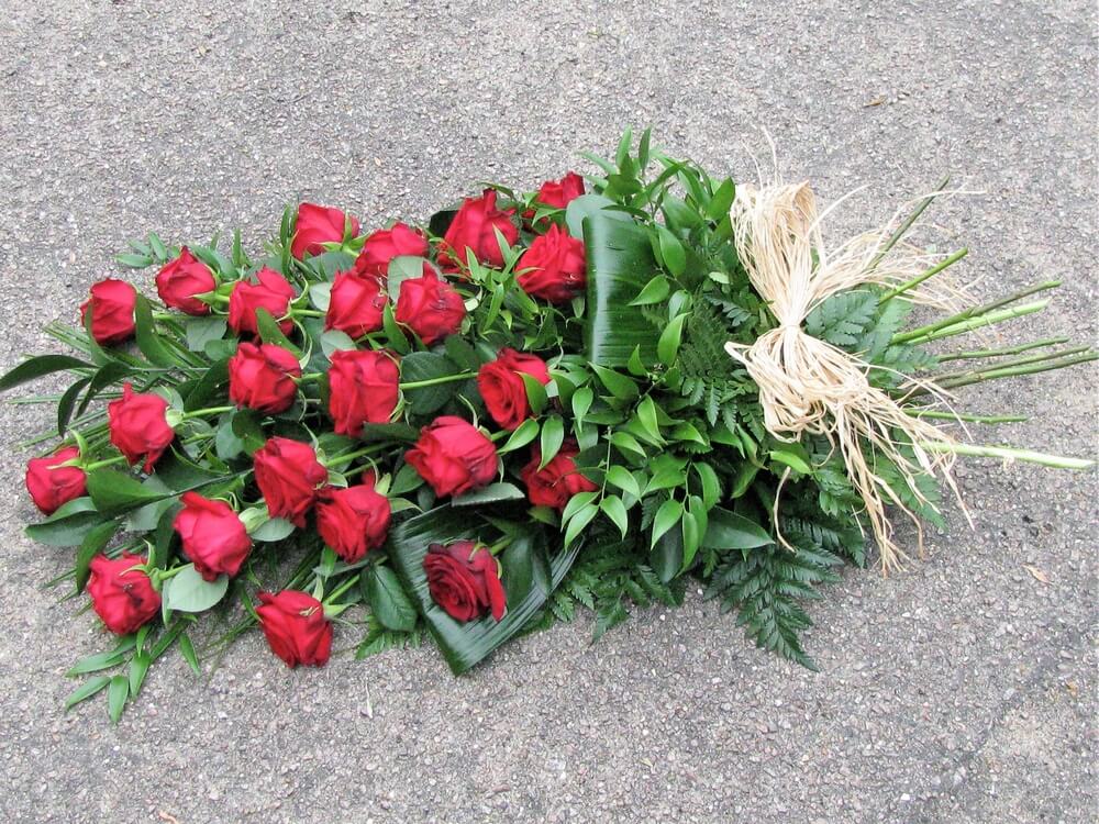 37. Classic sheaf of large deep red Roses