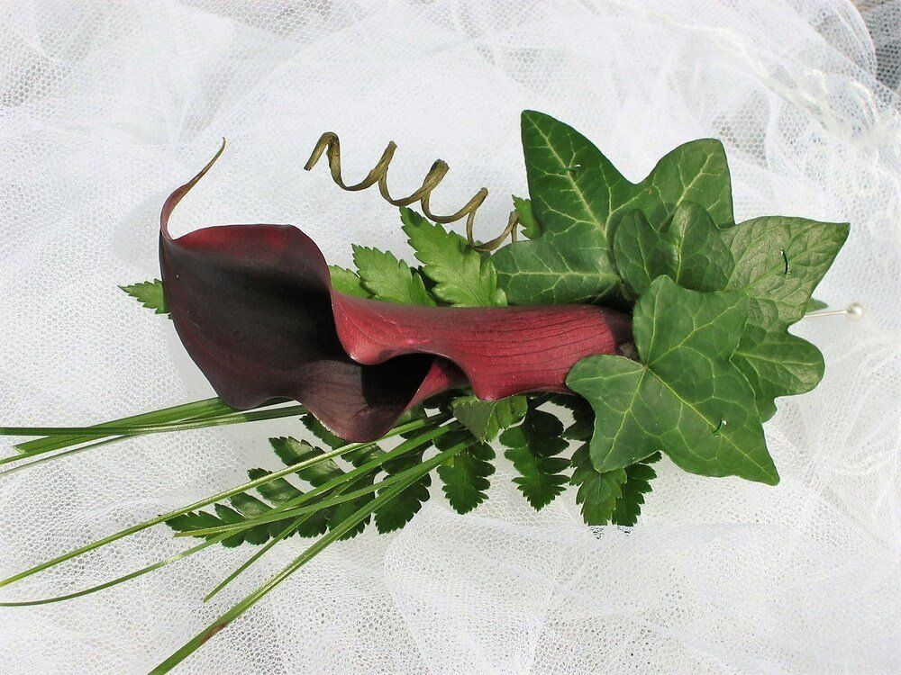 Elisabeth Bemment Floral Design -Button Holes & Corsages