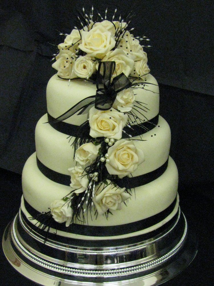 Elisabeth Bemment Floral Design -Wedding Cakes