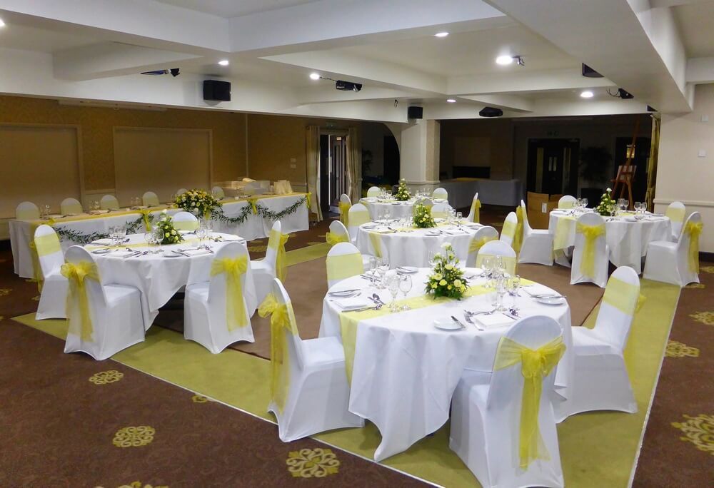 Elisabeth Bemment Floral Design  - Finest Wedding Album