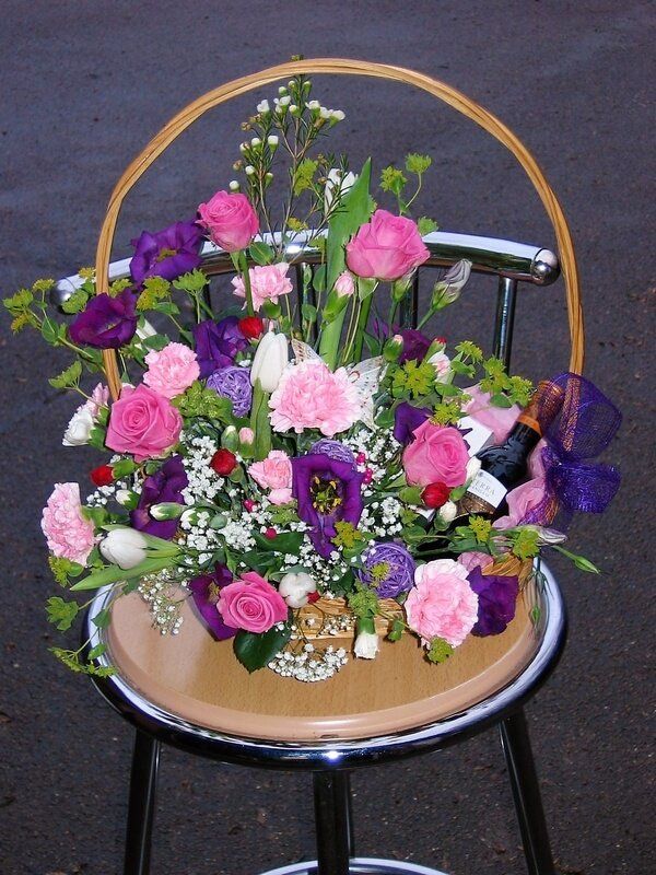 Elisabeth Bemment Floral Design  - Bouquets & Baskets