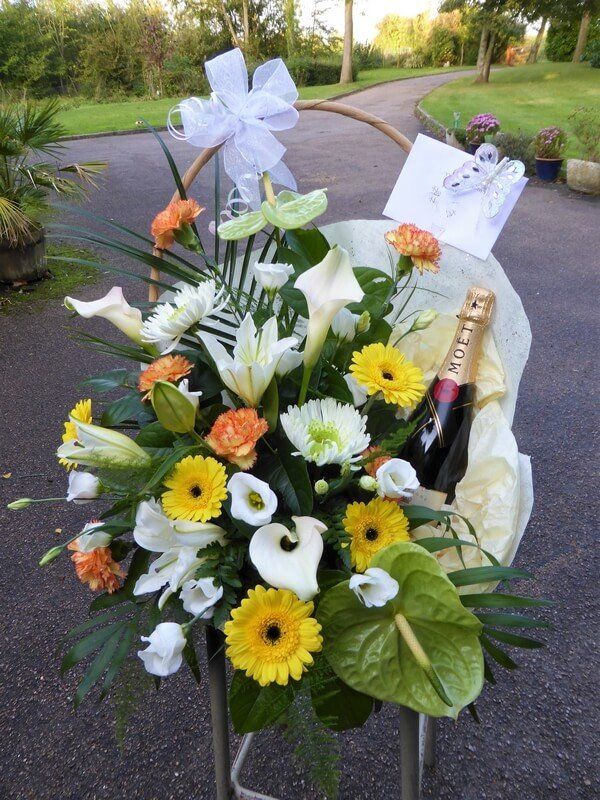 Elisabeth Bemment Floral Design  - Bouquets & Baskets