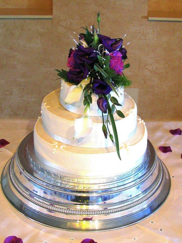 Elisabeth Bemment Floral Design -Wedding Cakes