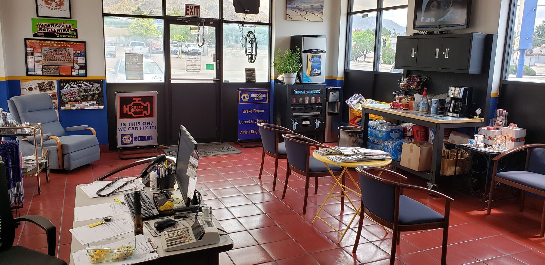 Waiting Room | Morris & Comanche Auto Service
