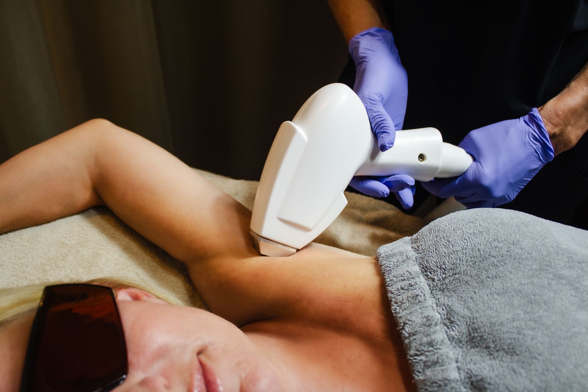 Laser treatments in Metairie, LA by Chronos BHW aestheticians