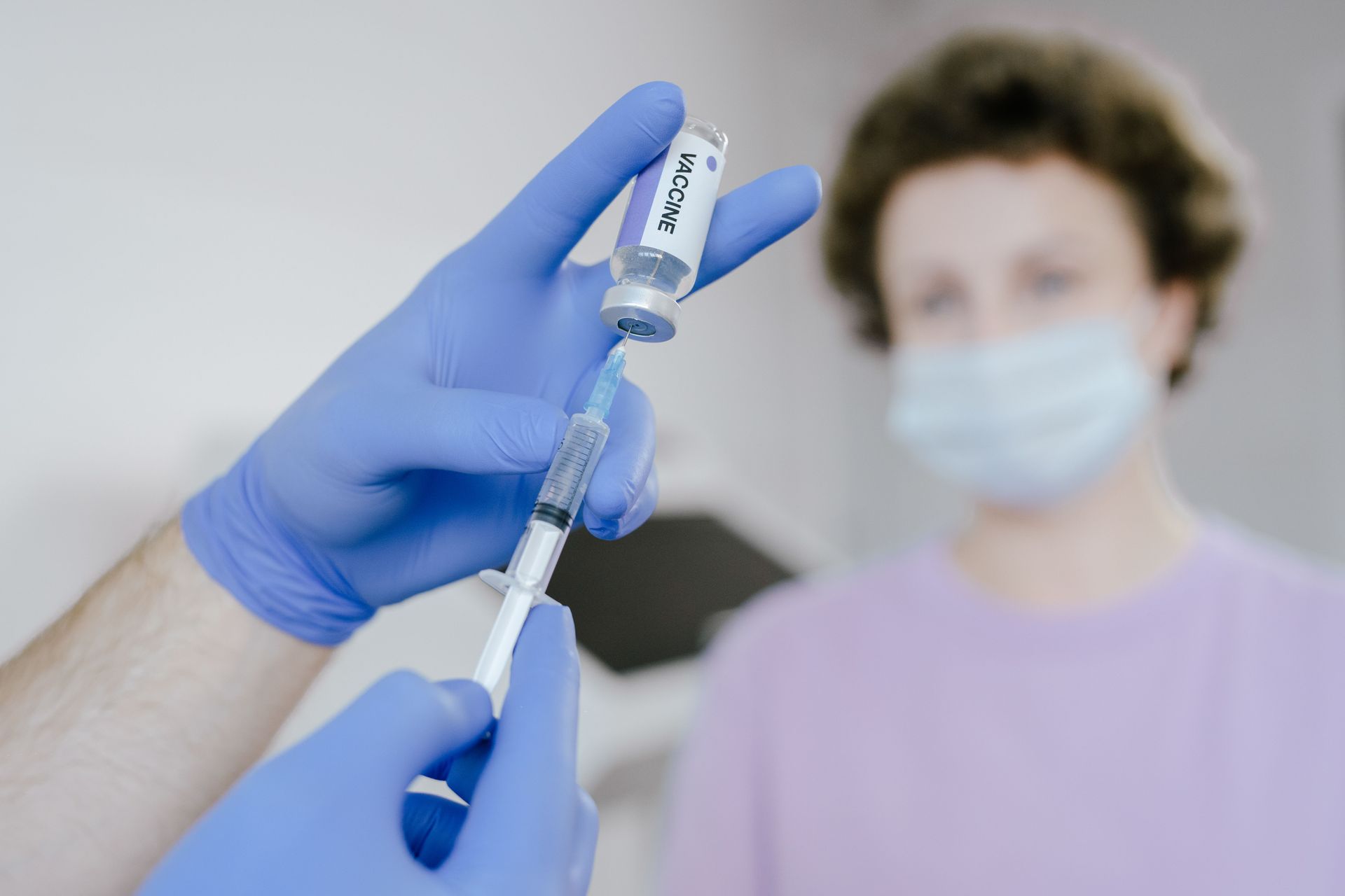 Louisiana doctor discussing medically supervised weight management with a patient during a consultat