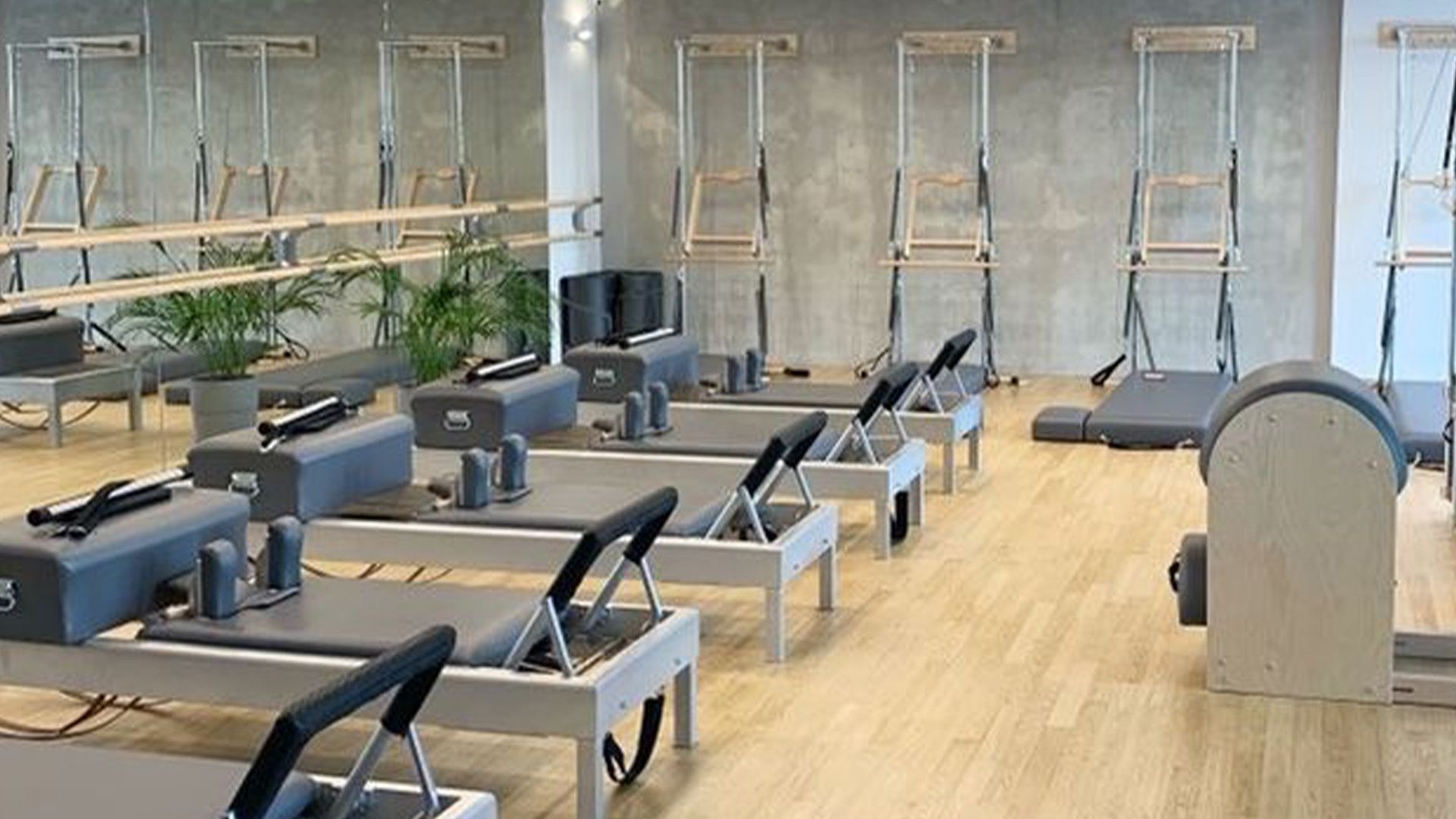 Studio pilates in Metairie, LA | Focused reformer pilates classes | Targeted machine pilates