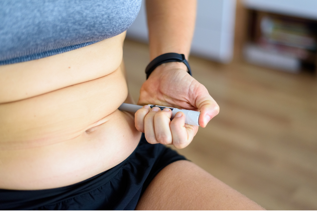 GLP-1 weight loss injecting into stomach | Common GLP-1 mistakes and how to avoid them | Chronos BHW
