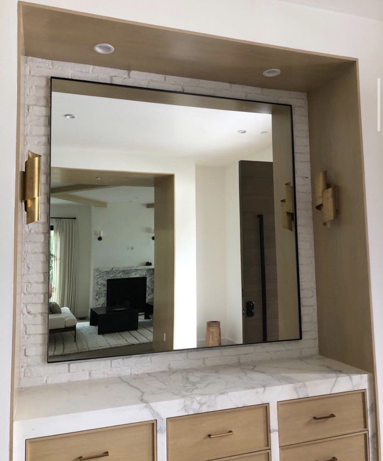 Clean Mirror on the Bed Room — Pasadena, CA — A & S Glass and Mirrors