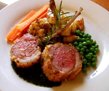 piatto di carne con verdure