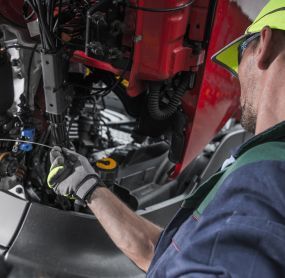 Preventative Maintenance in Independence, MO | Heartland Fleet Service