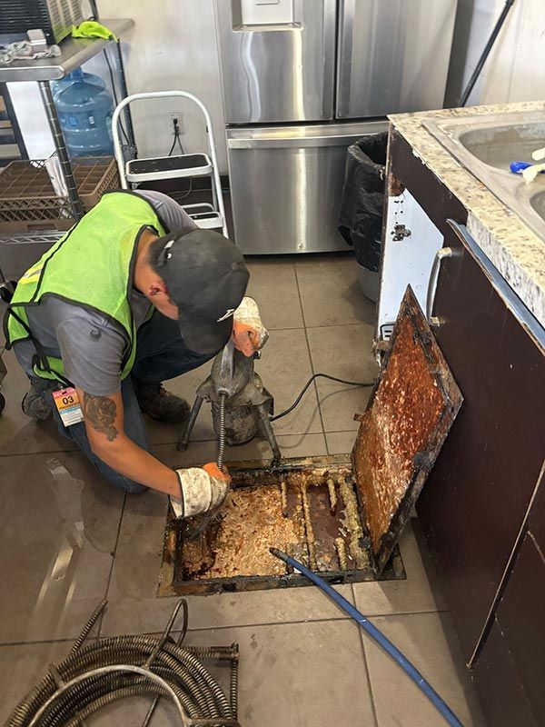 C&D LIMPIEZA Y DESAZOLVE