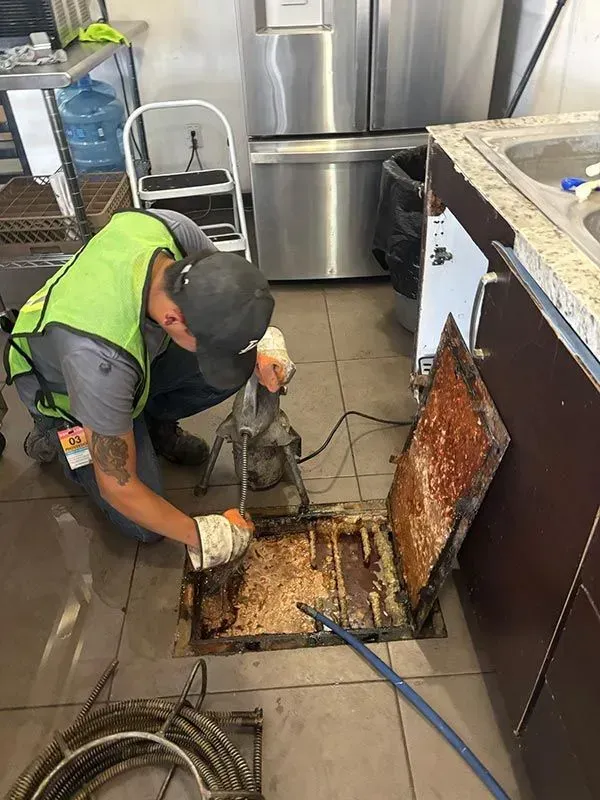 C&D LIMPIEZA Y DESAZOLVE