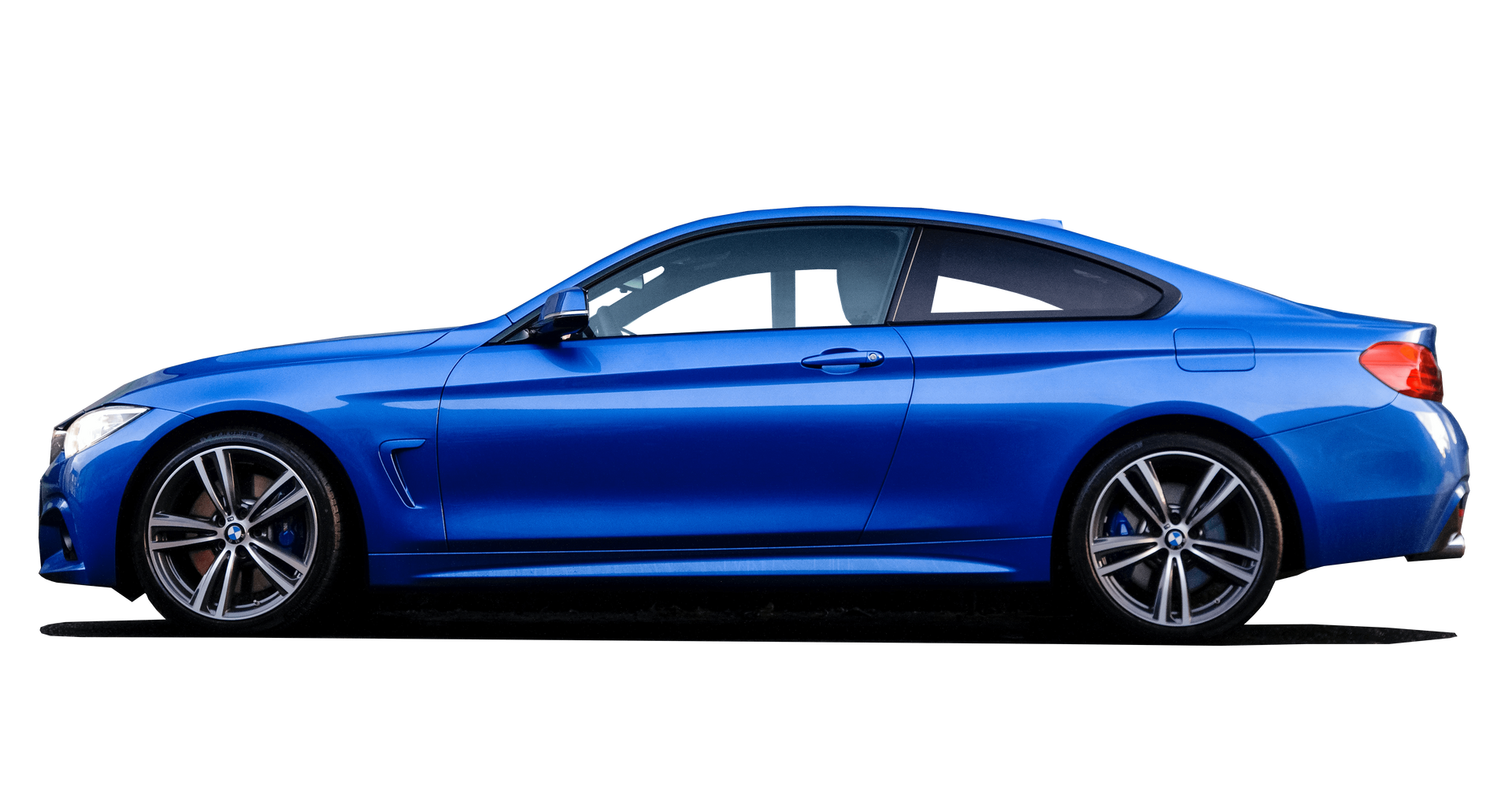 BMW Serie 4 coupé azul, vista lateral.