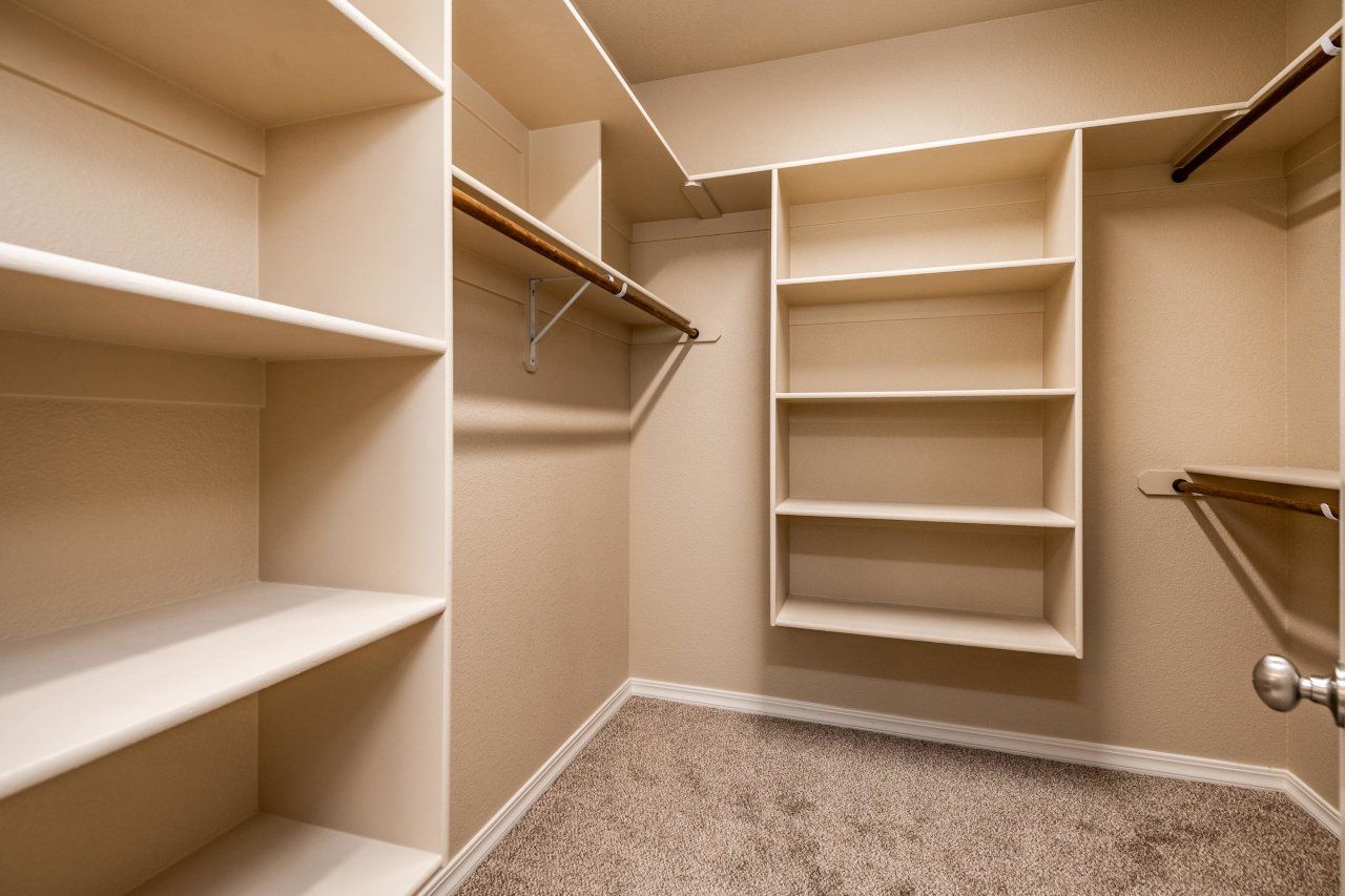 New Home Construction in Kingman AZ, Custom Home Builder Services, Modern Home Design Trends, Arizona Real Estate, Home Buyer