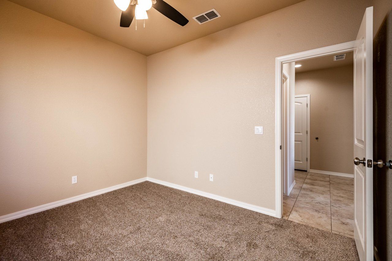 New Home Construction in Kingman AZ, Custom Home Builder Services, Modern Home Design Trends, Arizona Real Estate, Home Buyer