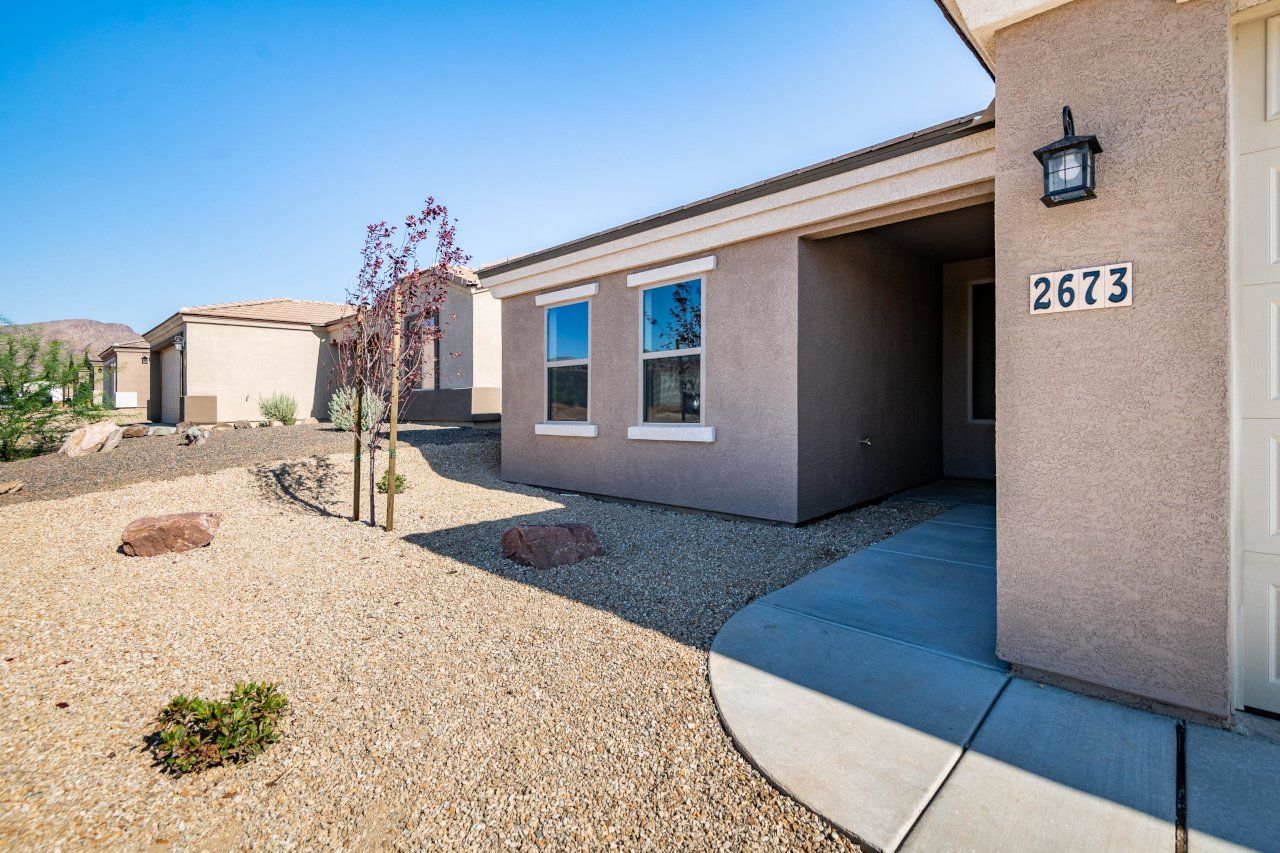 New Home Construction in Kingman AZ, Custom Home Builder Services, Modern Home Design Trends, Arizona Real Estate, Home Buyer