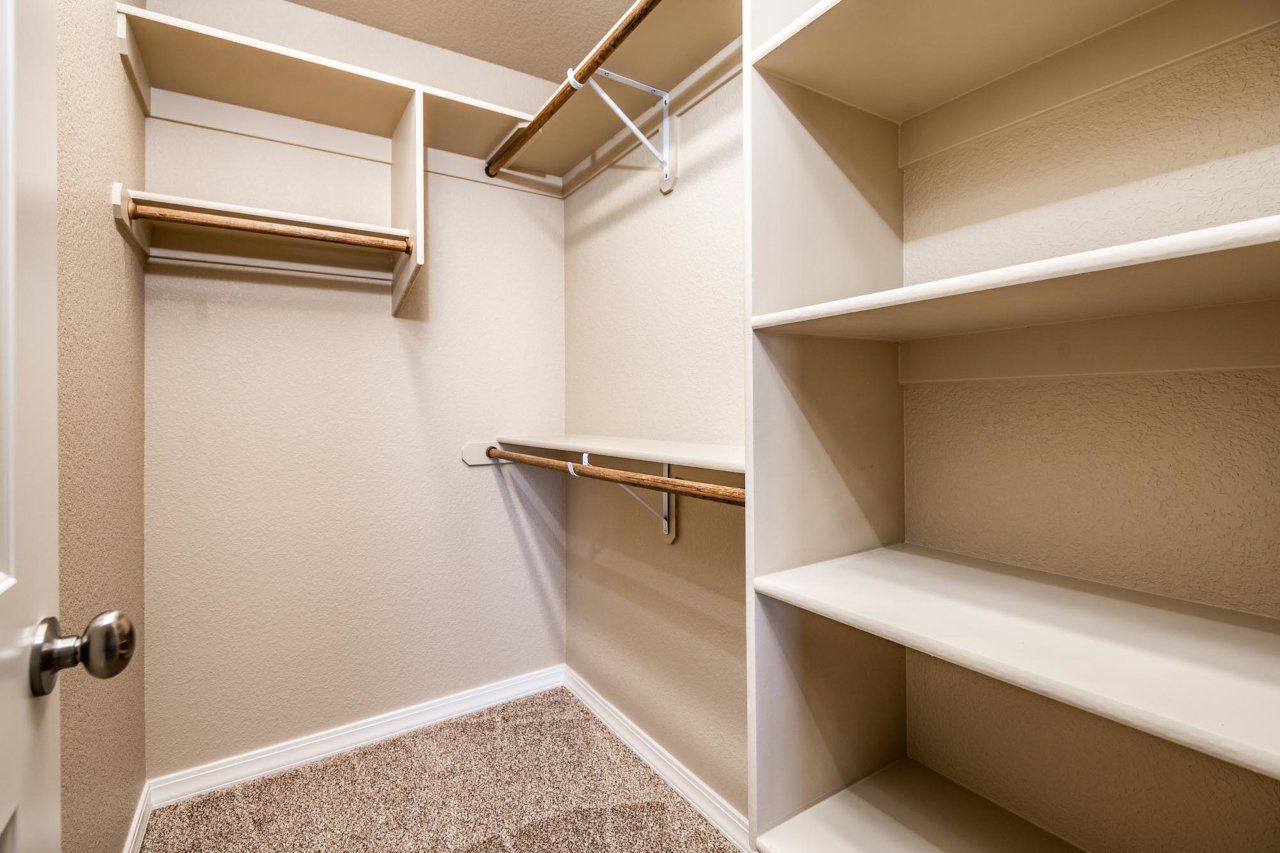 New Home Construction in Kingman AZ, Custom Home Builder Services, Modern Home Design Trends, Arizona Real Estate, Home Buyer