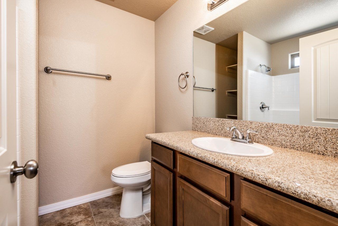 New Home Construction in Kingman AZ, Custom Home Builder Services, Modern Home Design Trends, Arizona Real Estate, Home Buyer