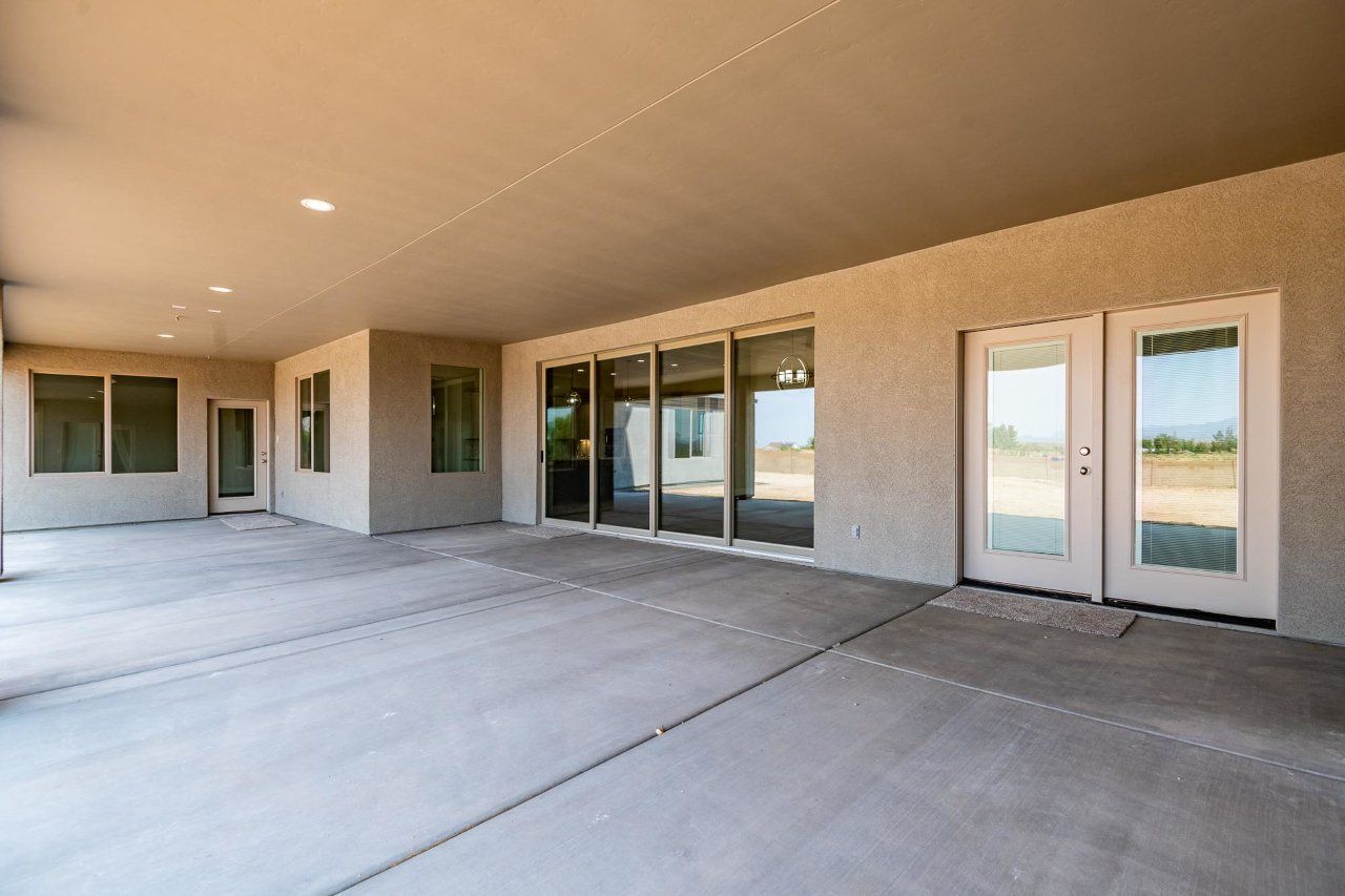 New Home Construction in Kingman AZ, Custom Home Builder Services, Modern Home Design Trends, Arizona Real Estate, Home Buyer