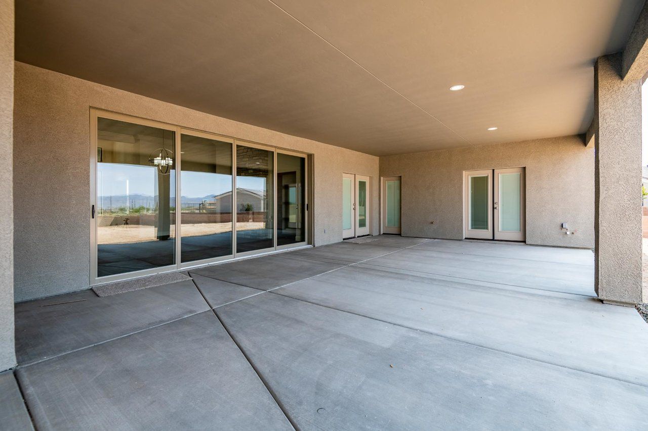 New Home Construction in Kingman AZ, Custom Home Builder Services, Modern Home Design Trends, Arizona Real Estate, Home Buyer