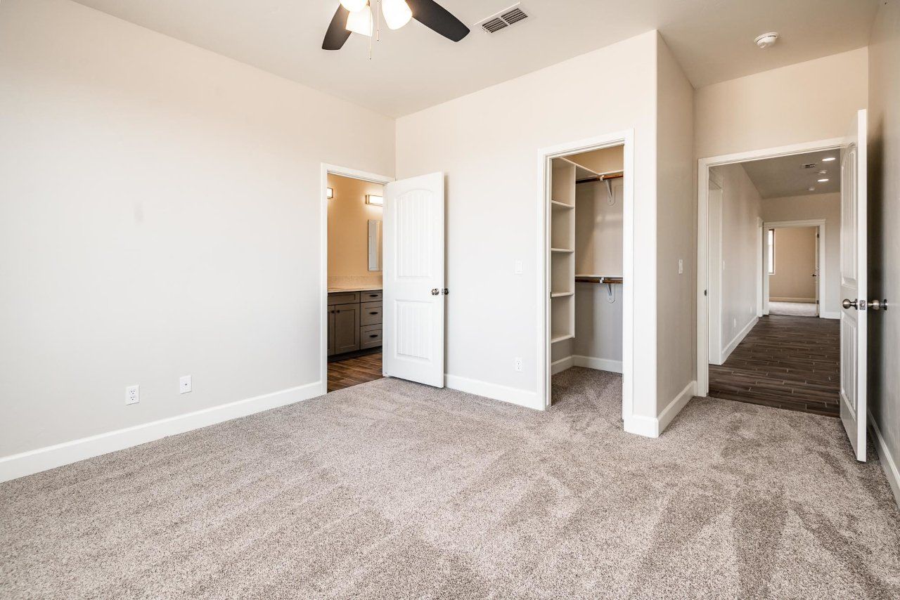 New Home Construction in Kingman AZ, Custom Home Builder Services, Modern Home Design Trends, Arizona Real Estate, Home Buyer