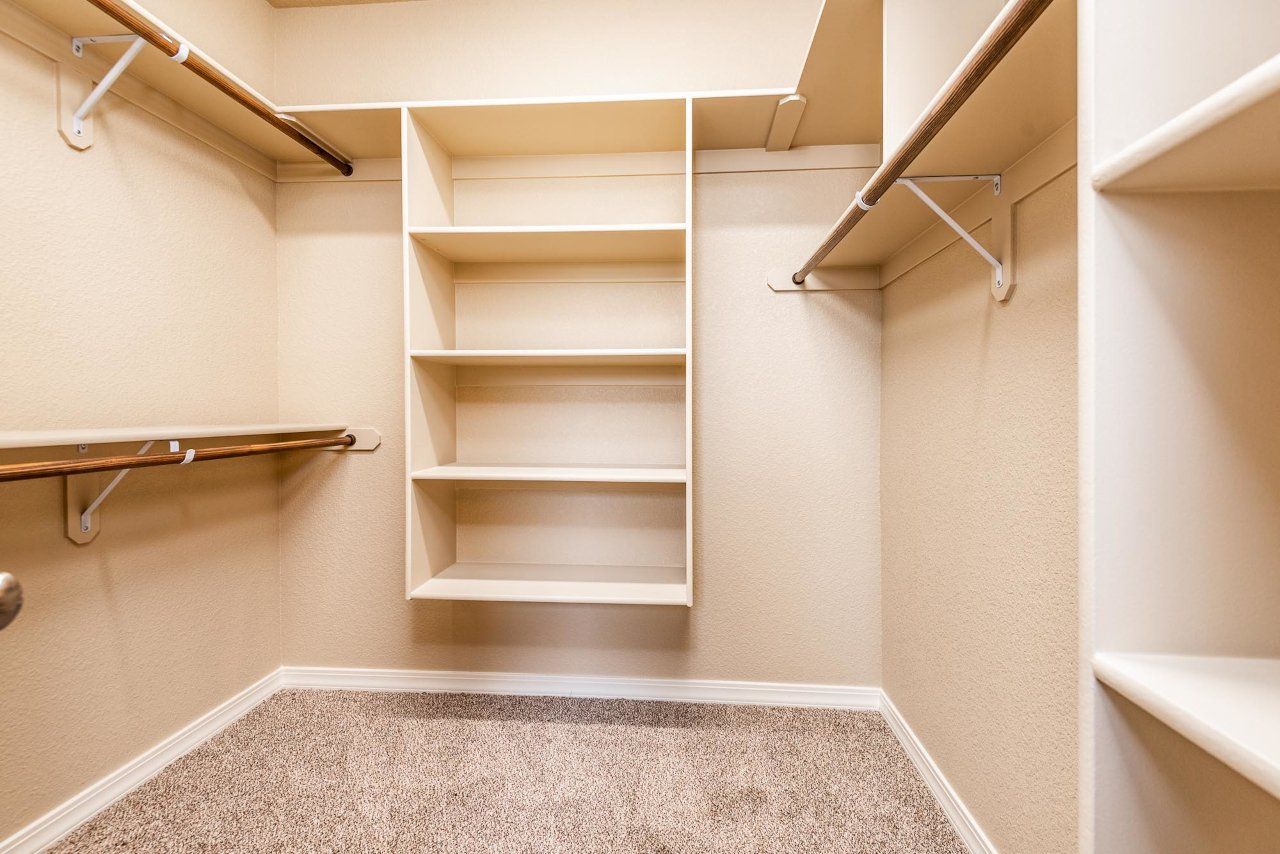 New Home Construction in Kingman AZ, Custom Home Builder Services, Modern Home Design Trends, Arizona Real Estate, Home Buyer