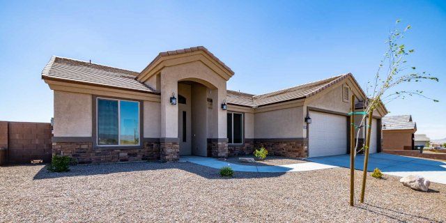 New Home Construction in Kingman AZ, Custom Home Builder Services, Modern Home Design Trends, Arizona Real Estate, Home Buyer