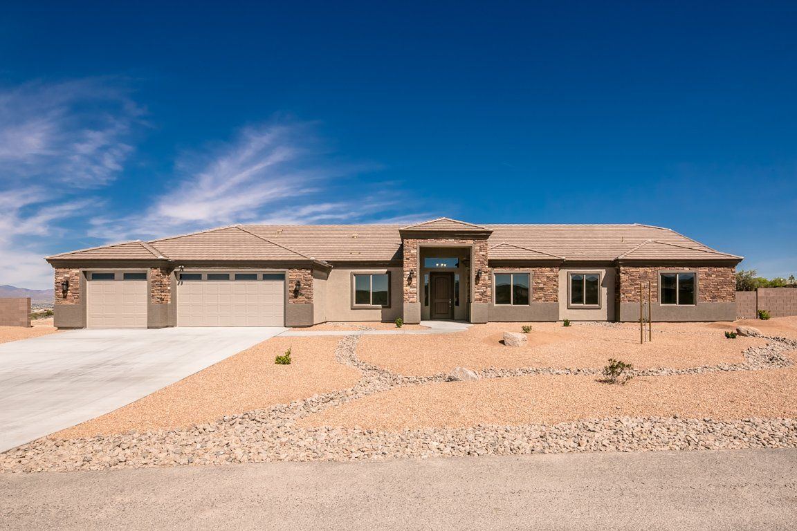 Luxury Homes in Arizona Angle Homes