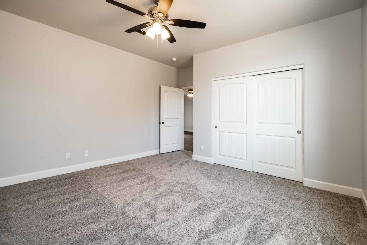 New Home Construction in Kingman AZ, Custom Home Builder Services, Modern Home Design Trends, Arizona Real Estate, Home Buyer